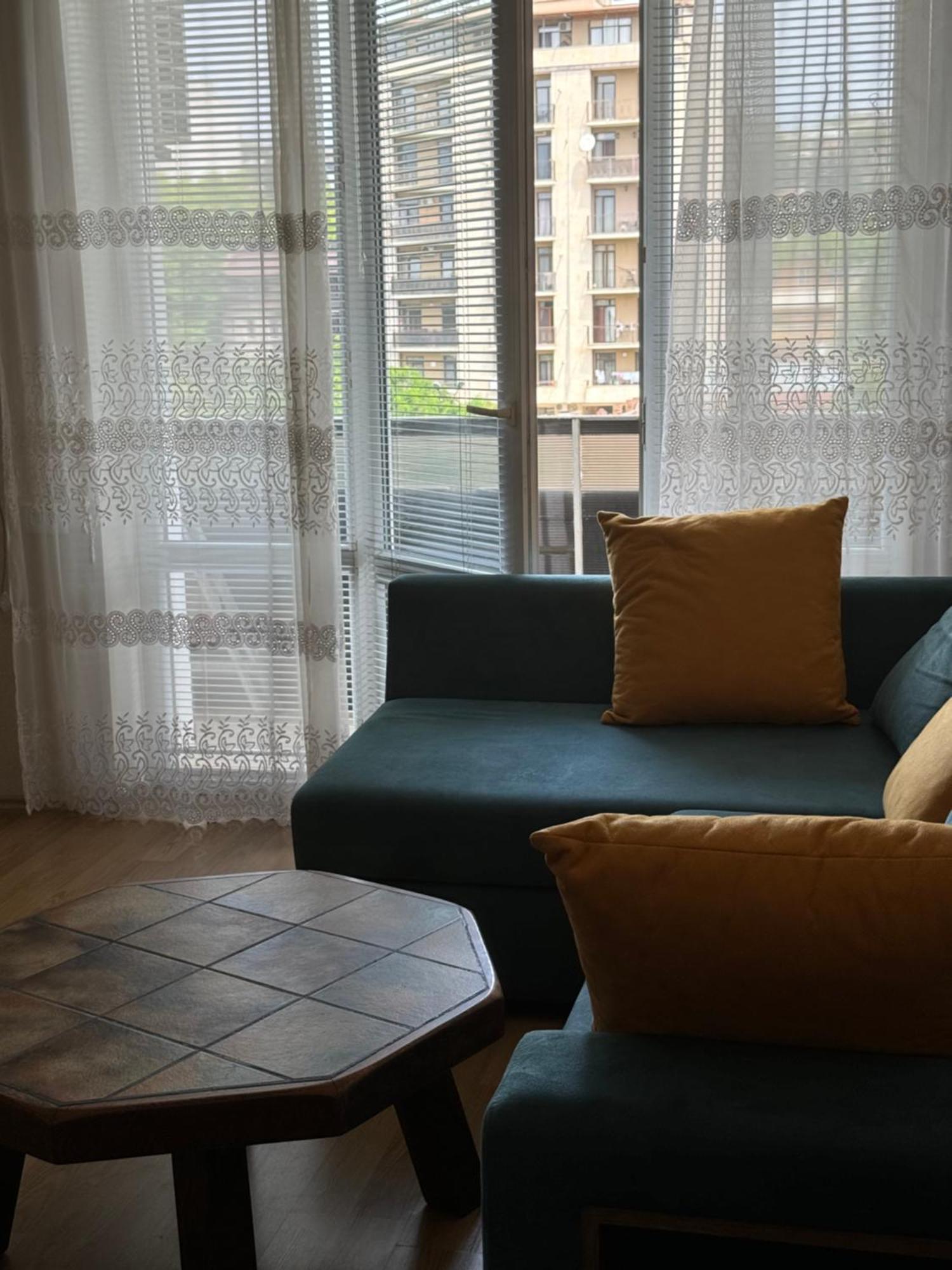 Cozy Apartment With Balcony Tiflis Exterior foto