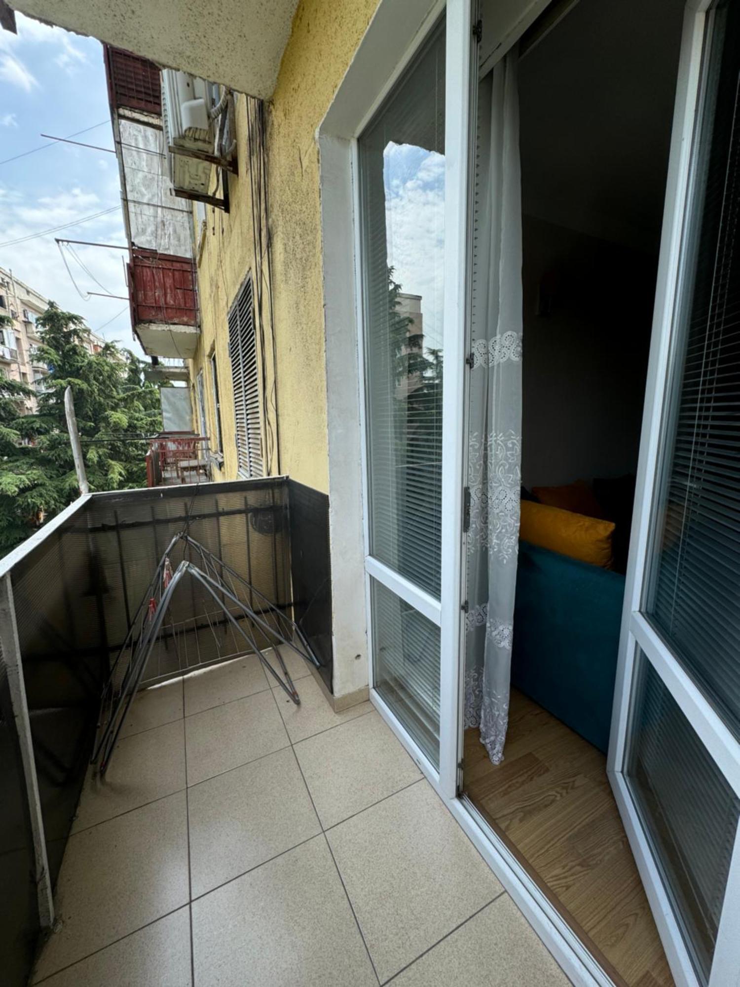 Cozy Apartment With Balcony Tiflis Exterior foto